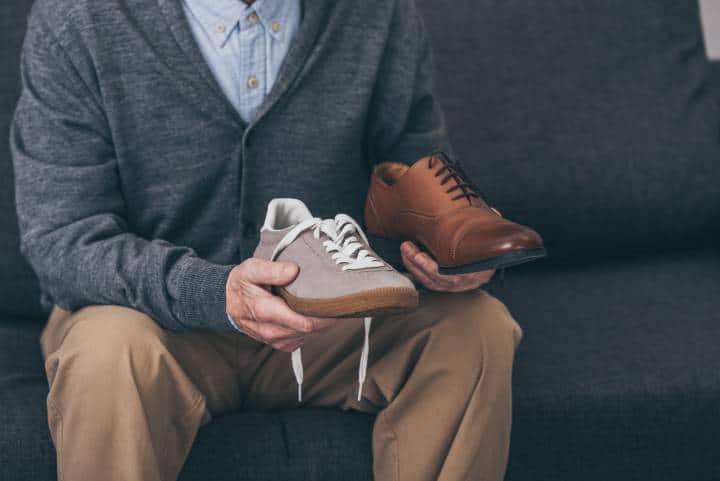 Elderly choosing a shoe for his balance problem