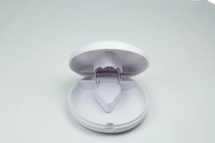 How to clean a pill cutter