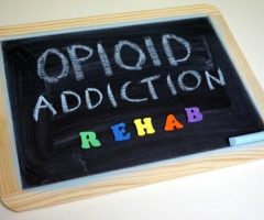 Physical Therapy or Opioids – What is Better for Pain Management?