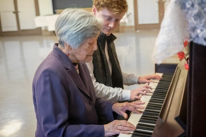 Benefits of Art and Music for Seniors