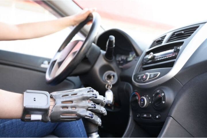 driving with prosthetic hand