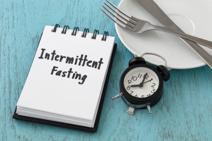 Intermittent Fasting - A Quick Guide For Seniors