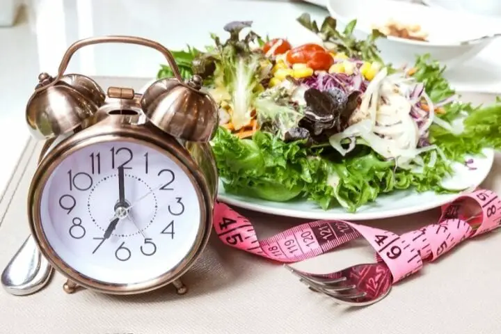 Intermittent Fasting - A Quick Guide For Seniors