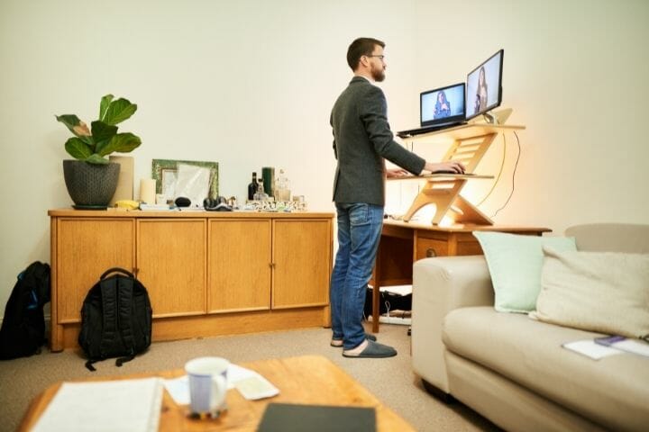 Benefits Of A Standing Desk