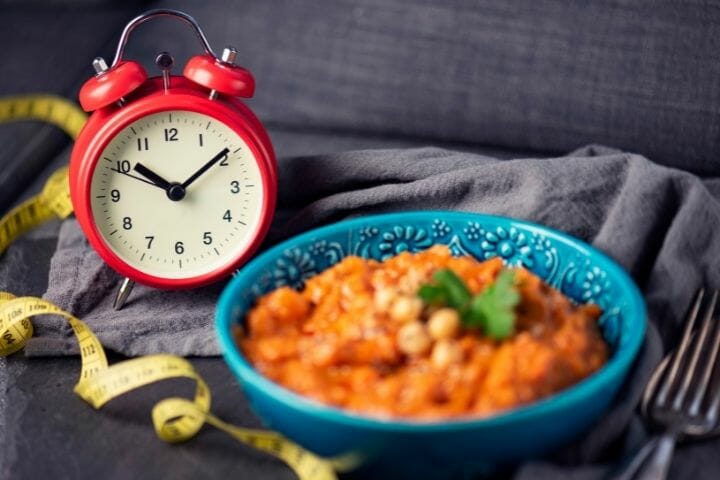 Intermittent Fasting - A Quick Guide For Seniors