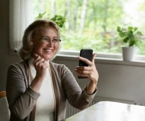Older Adults And Internet Usage: More Than 59% Seniors Are Online!