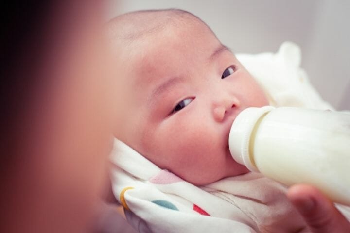 Ways To Stop Caregivers From Overfeeding Your Breastfed Baby