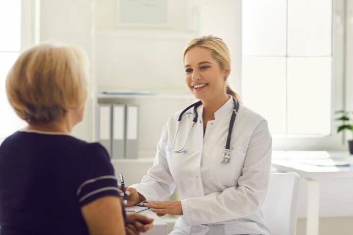 Elderly consulting a doctor